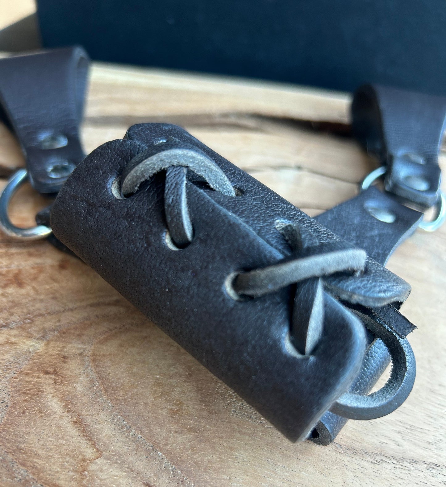 Sword Frog - Dark Brown