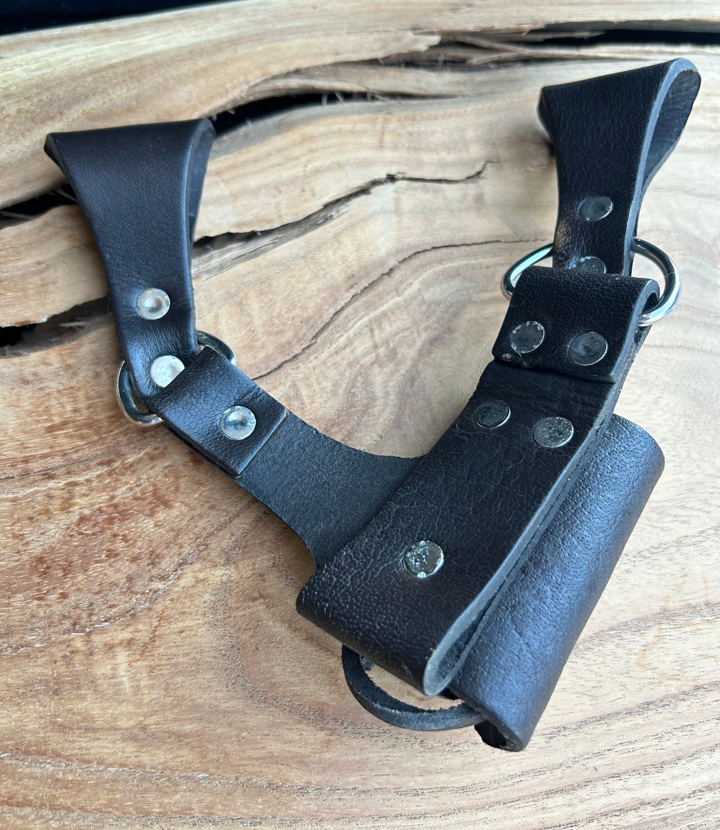 Sword Frog - Dark Brown